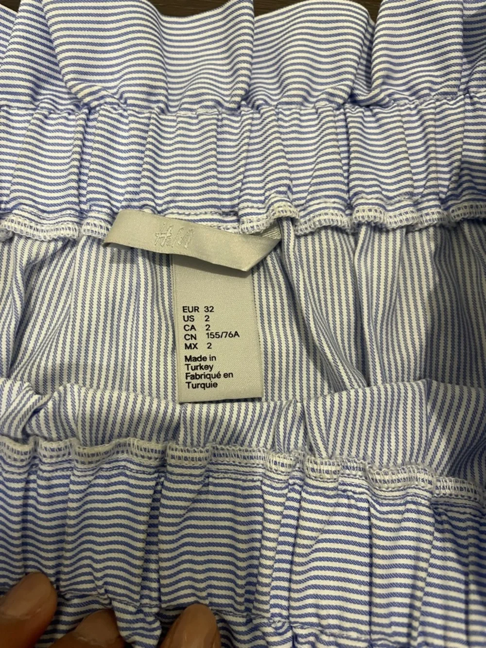H&M Blue and White Striped Off-Shoulder Top - Picture 2 of 4